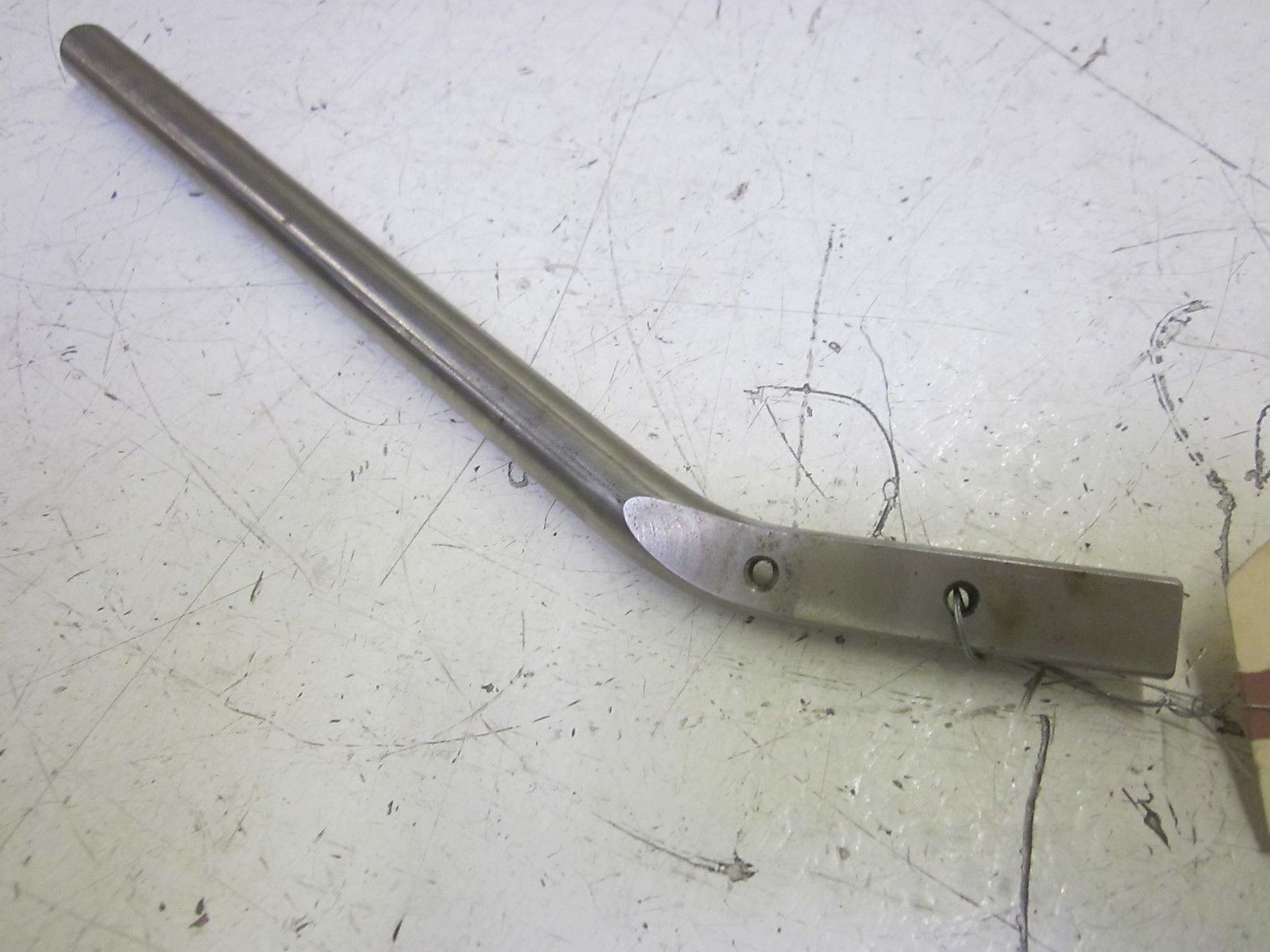 B124-04-048 FLANGE, INTERNAL FOLD ROD RIGHT/LEFT  UNMP