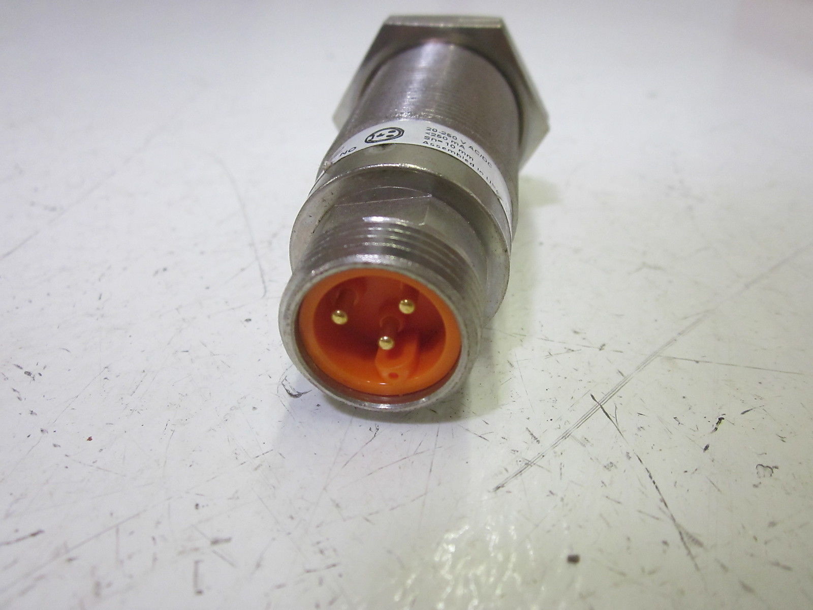 BALLUFF 516-215-E5-E-S5 PROXIMITY SWITCH 220-250V UNMP