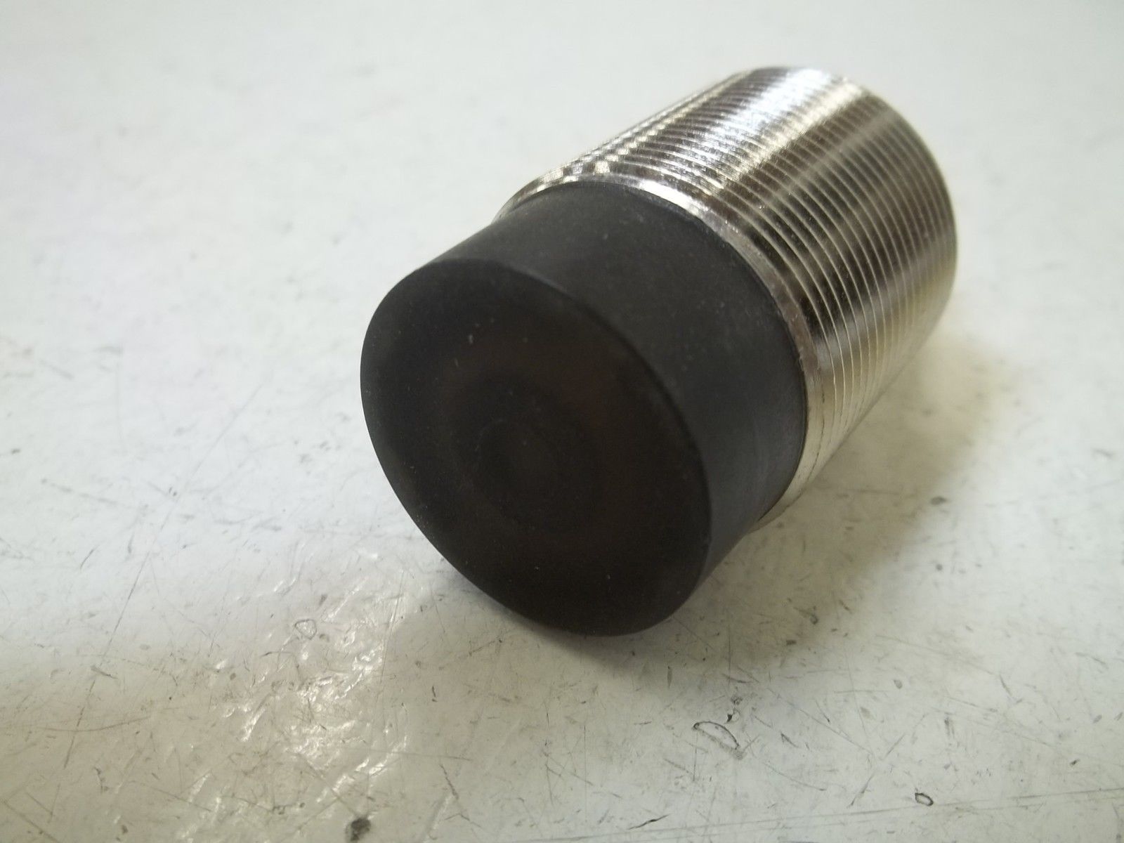 BALLUFF BES-516-362-E5-Y-S4 PROXIMITY SENOR UNMP