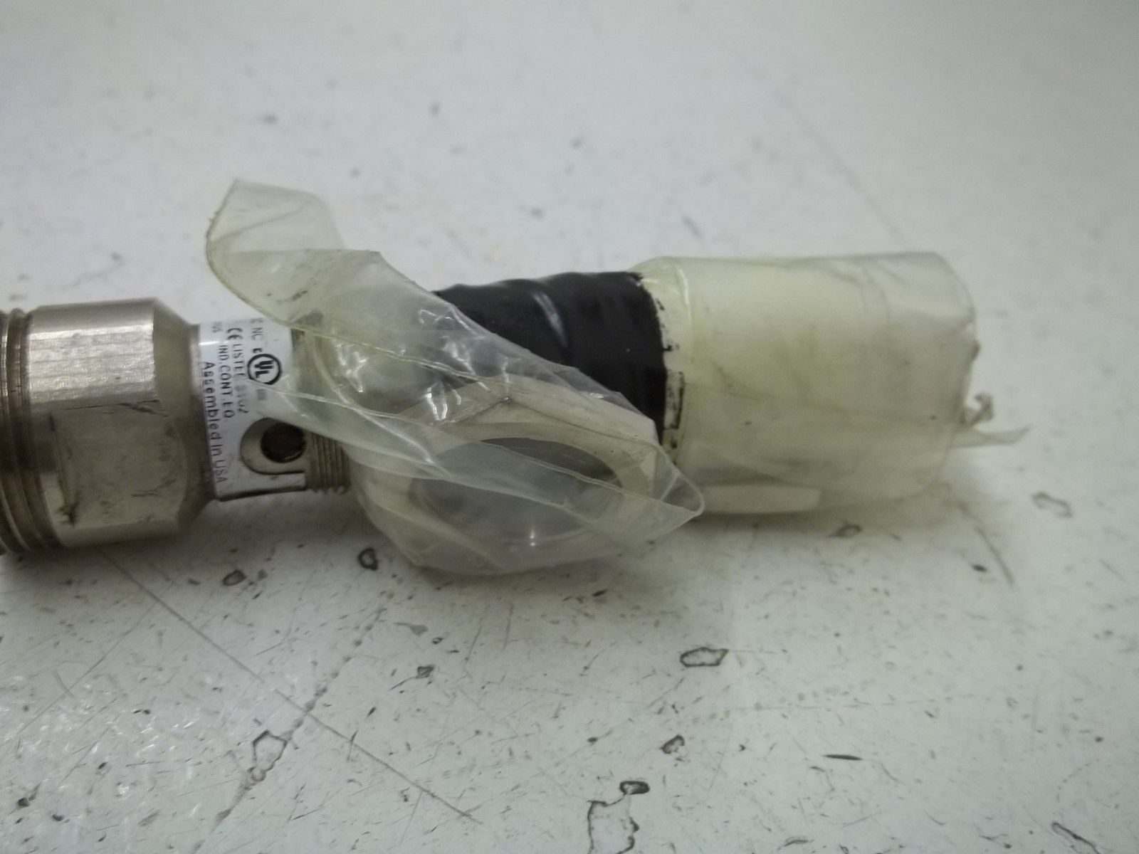BALLUFF BES516-212-E5-E-S5 PROXIMITY SENSOR UNMP