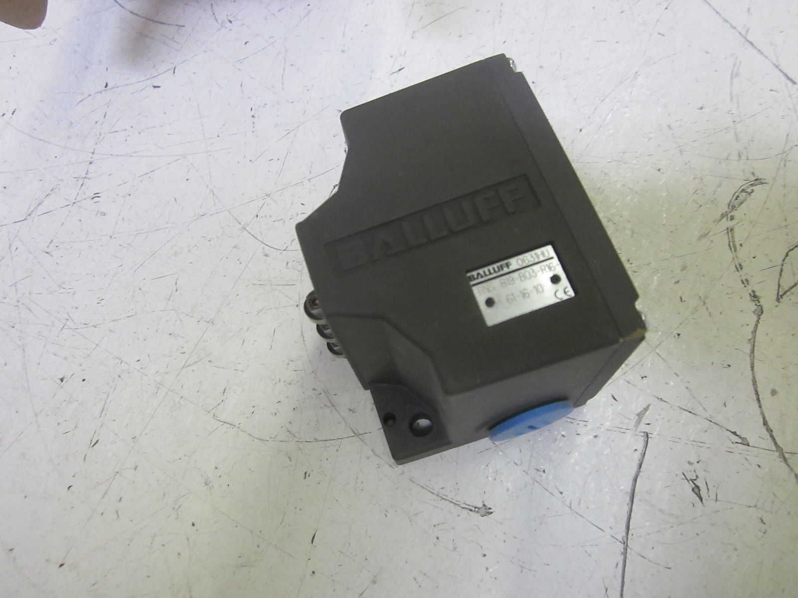 BALLUFF BNS 819-B03-R16-61-16-10 POSITION SWITCH  NSMP