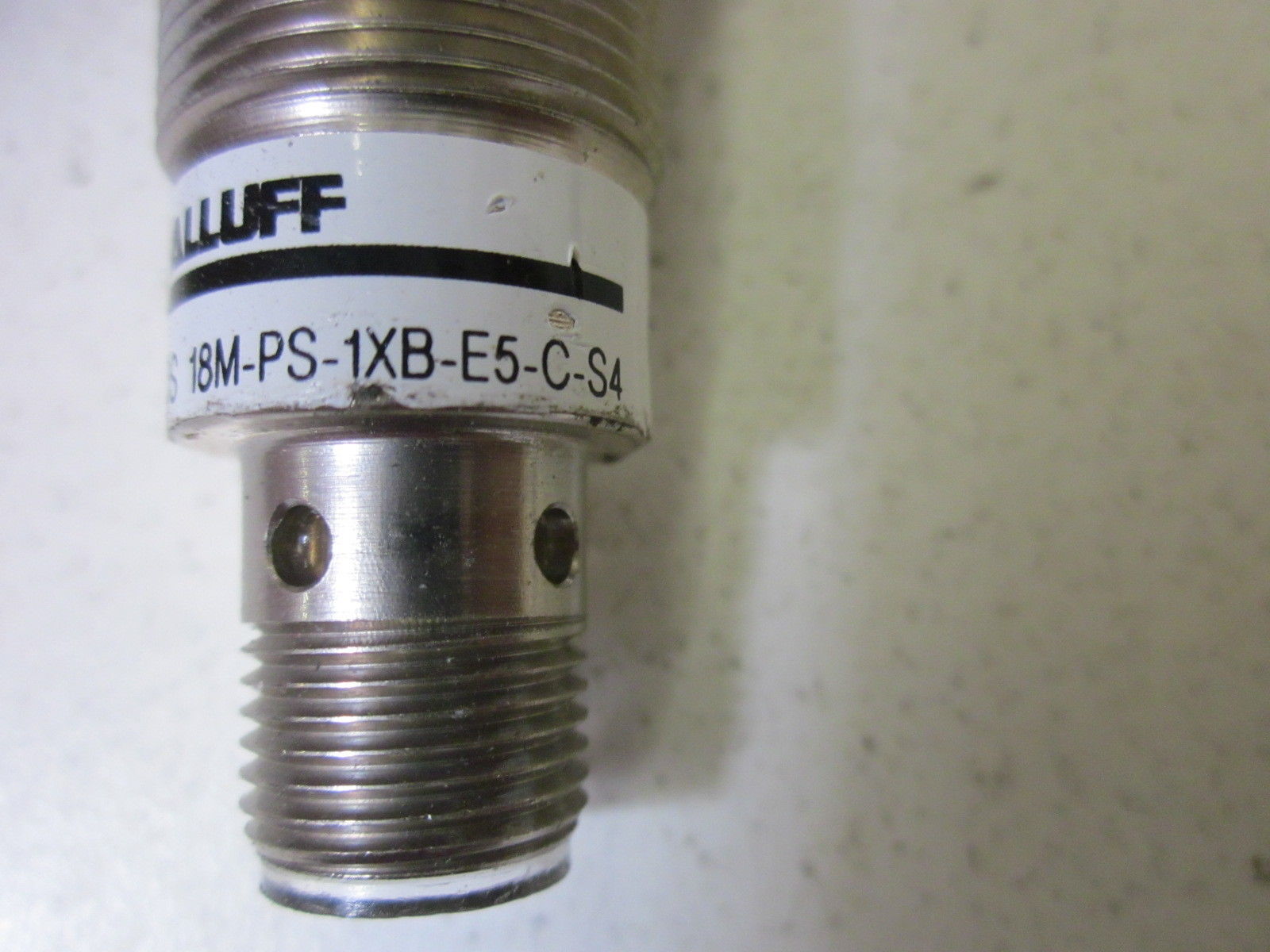BALLUFF BOS 18M-PS-1XB-E5-C-S4 UNMP