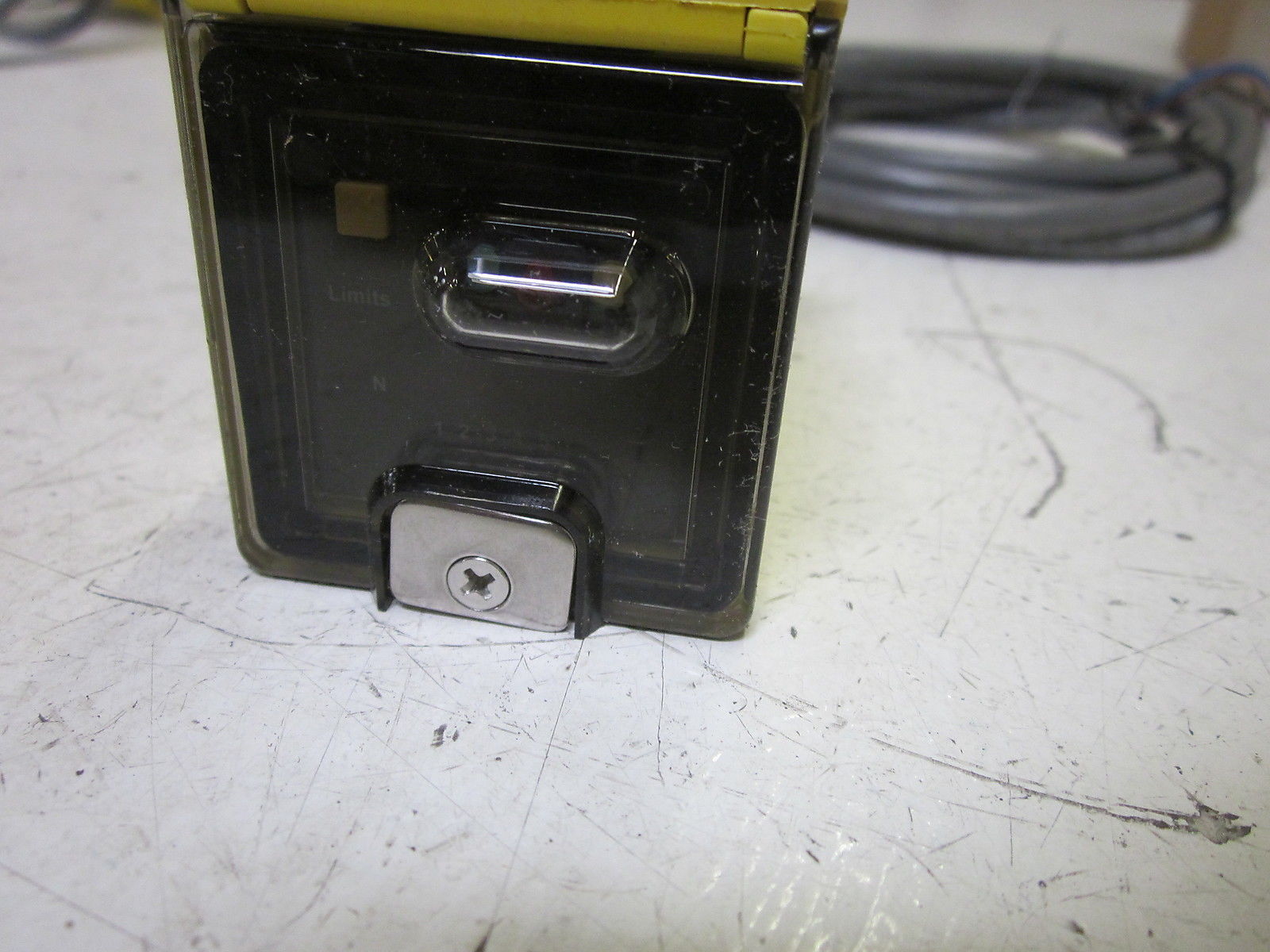 BANNER ENGINEERING Q45UR3BA63C SENSOR 12-24VDC UNMP