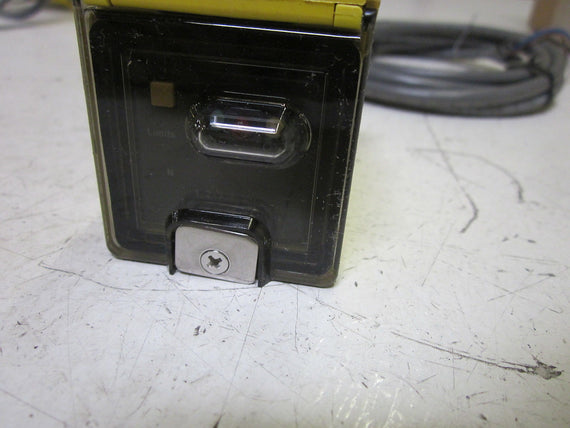 BANNER ENGINEERING Q45UR3BA63C SENSOR 12-24VDC *USED*