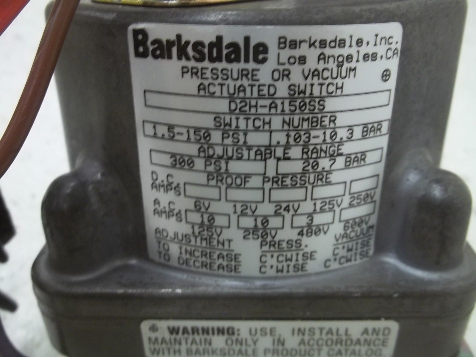 BARKSDALE D2H-A150SS PRESSURE OR VACUUM ACTUATED SWITCH UNMP