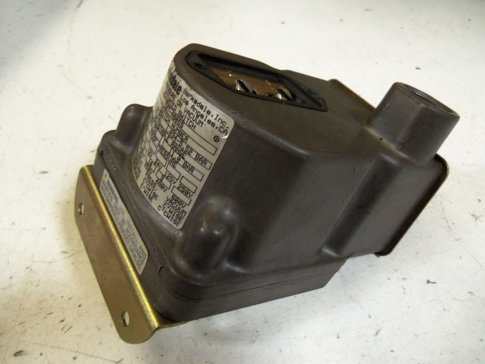 BARKSDALE D2T-A80SS UNMP