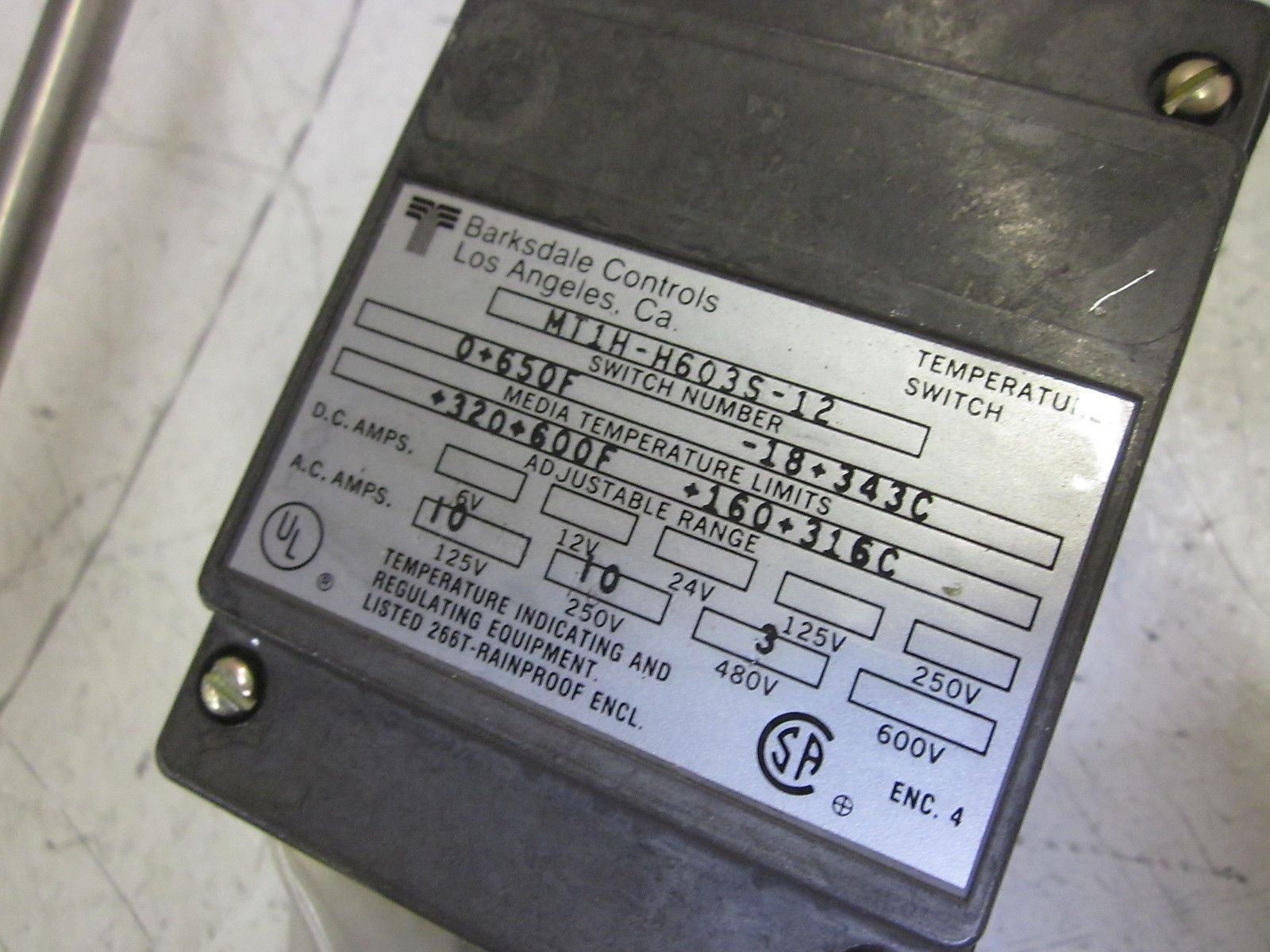 BARKSDALE MT1H-H603S-12 TEMPERATURE SWITCH  320 TO 600FNSMP