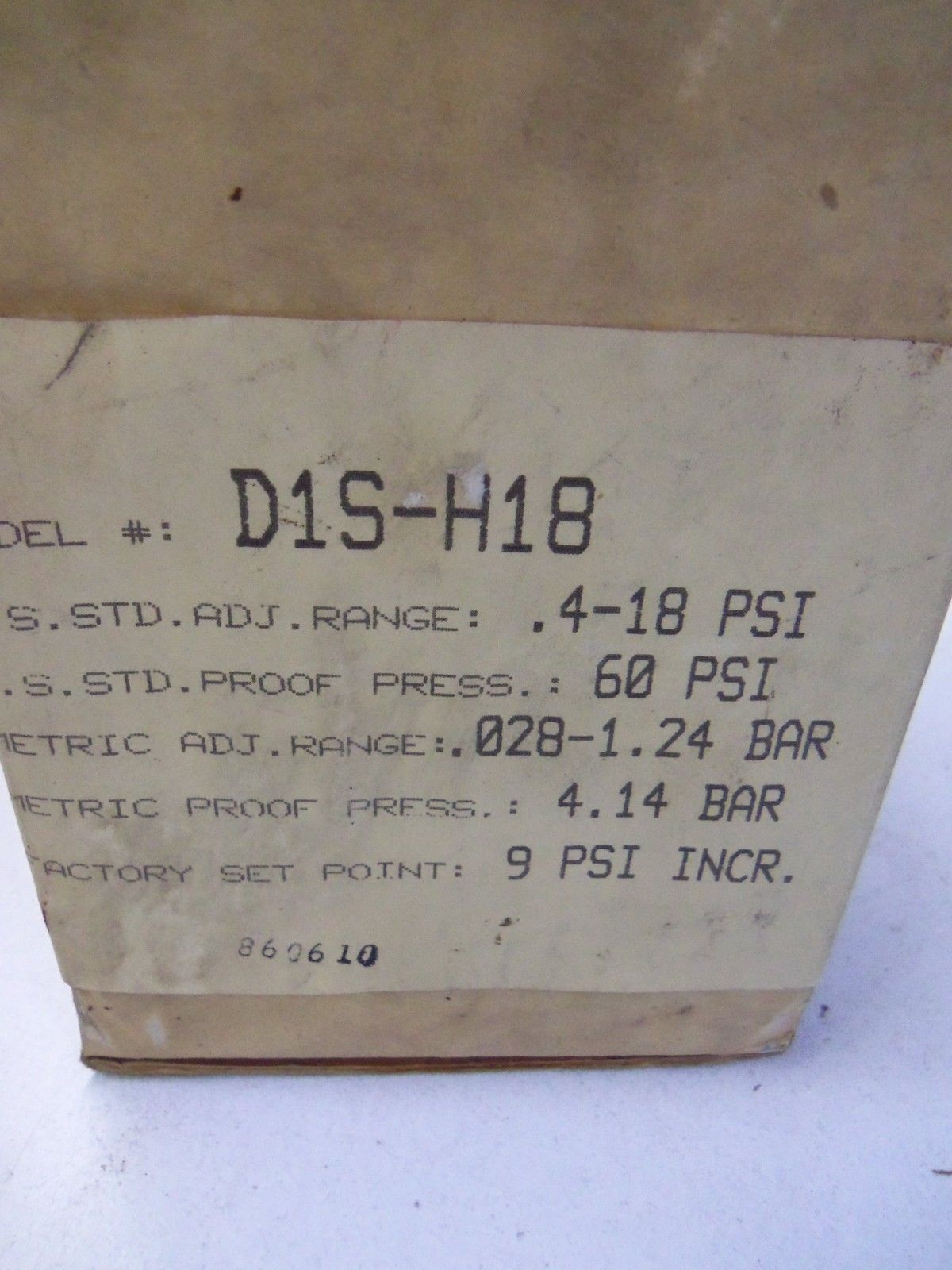 BARSKSDALE PRESSURE SWITCH  D1S-H18 *NEW IN BOX*