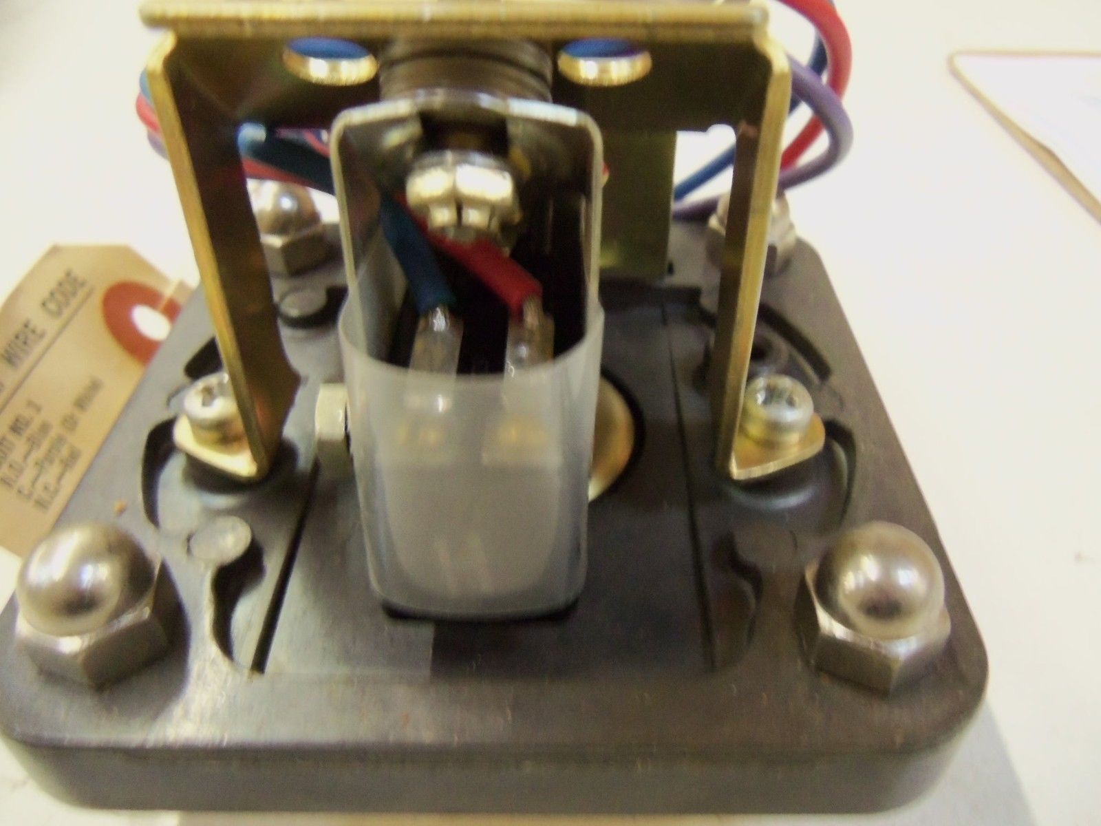 BARSKSDALE PRESSURE SWITCH  D1S-H18 *NEW IN BOX*