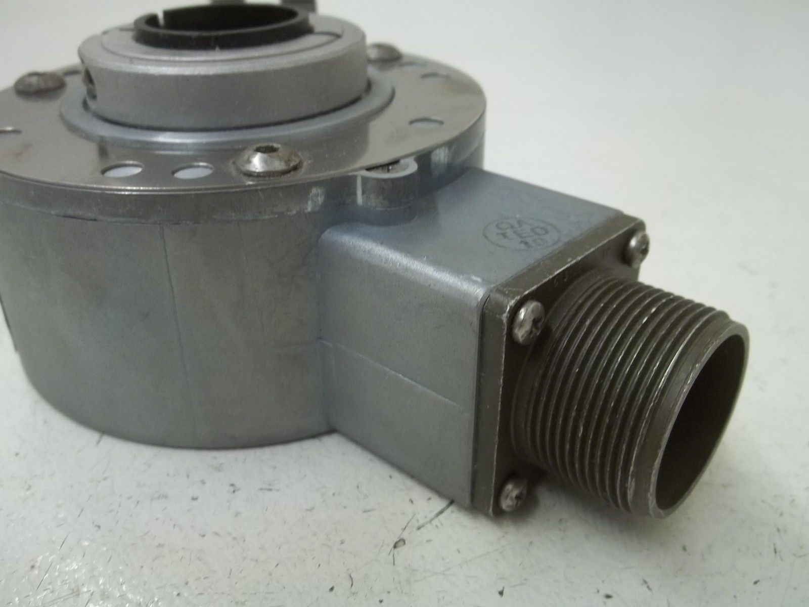 BEI HS35F-62-R9-BS-4096-ABZC-28V/V-SM18-S ENCODER UNMP