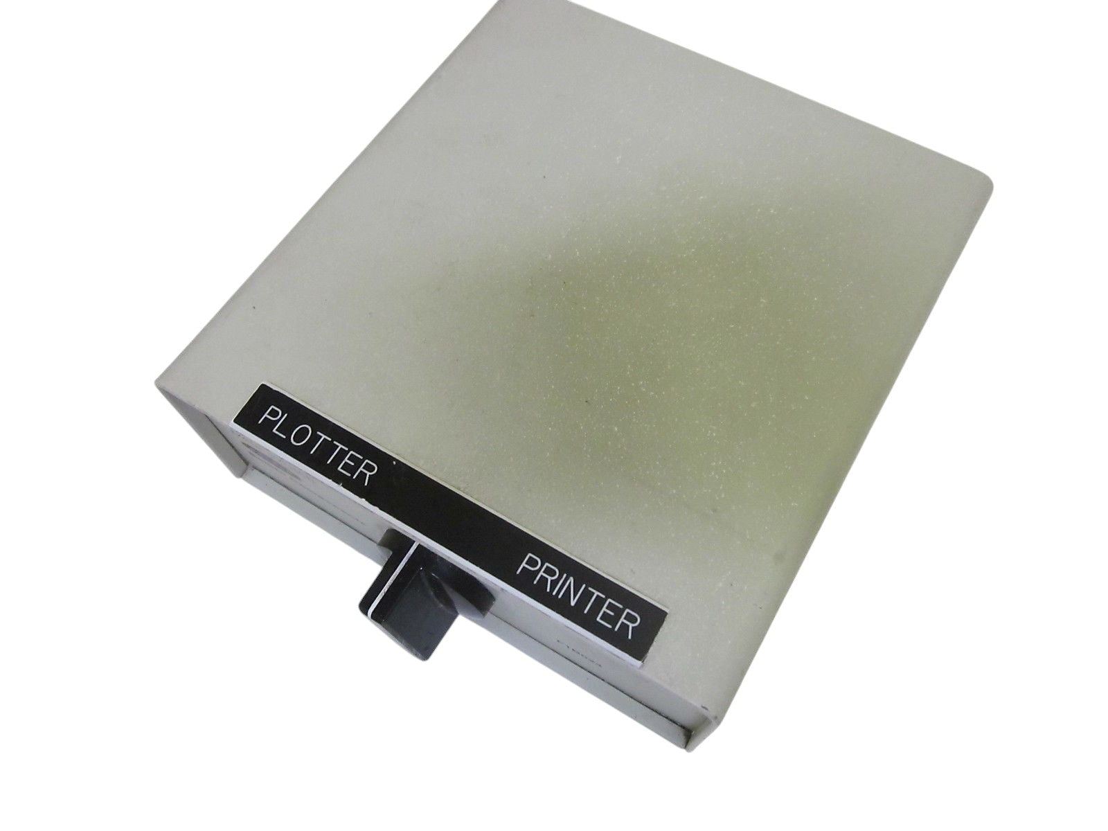 BELKIN COMPENENTS F1B024 DATA SWITCH UNMP