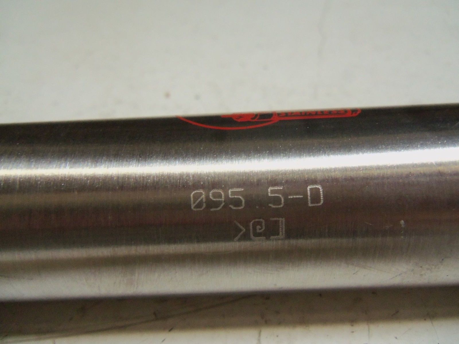 BIMBA 095 5-D AIR CYLINDER UNMP