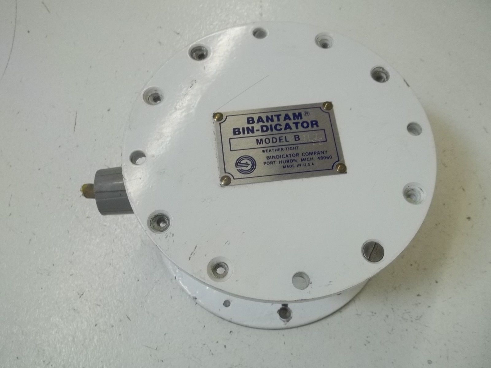 BINDICATOR MODEL B  POINT LEVEL SWITCH BANTAM UNMP