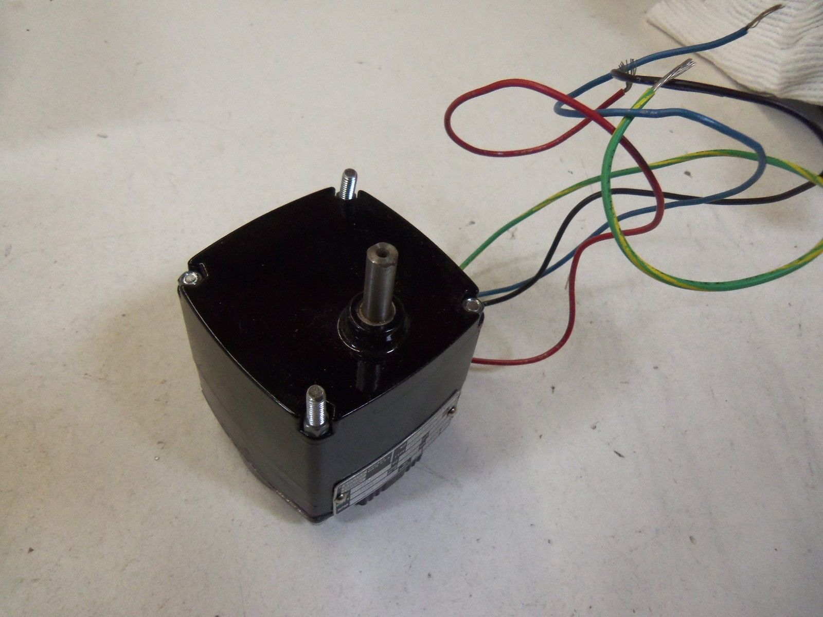 BODINE ELECTRIC COMPANY GEAR MOTOR KCI-22T4  *NEW IN BOX*