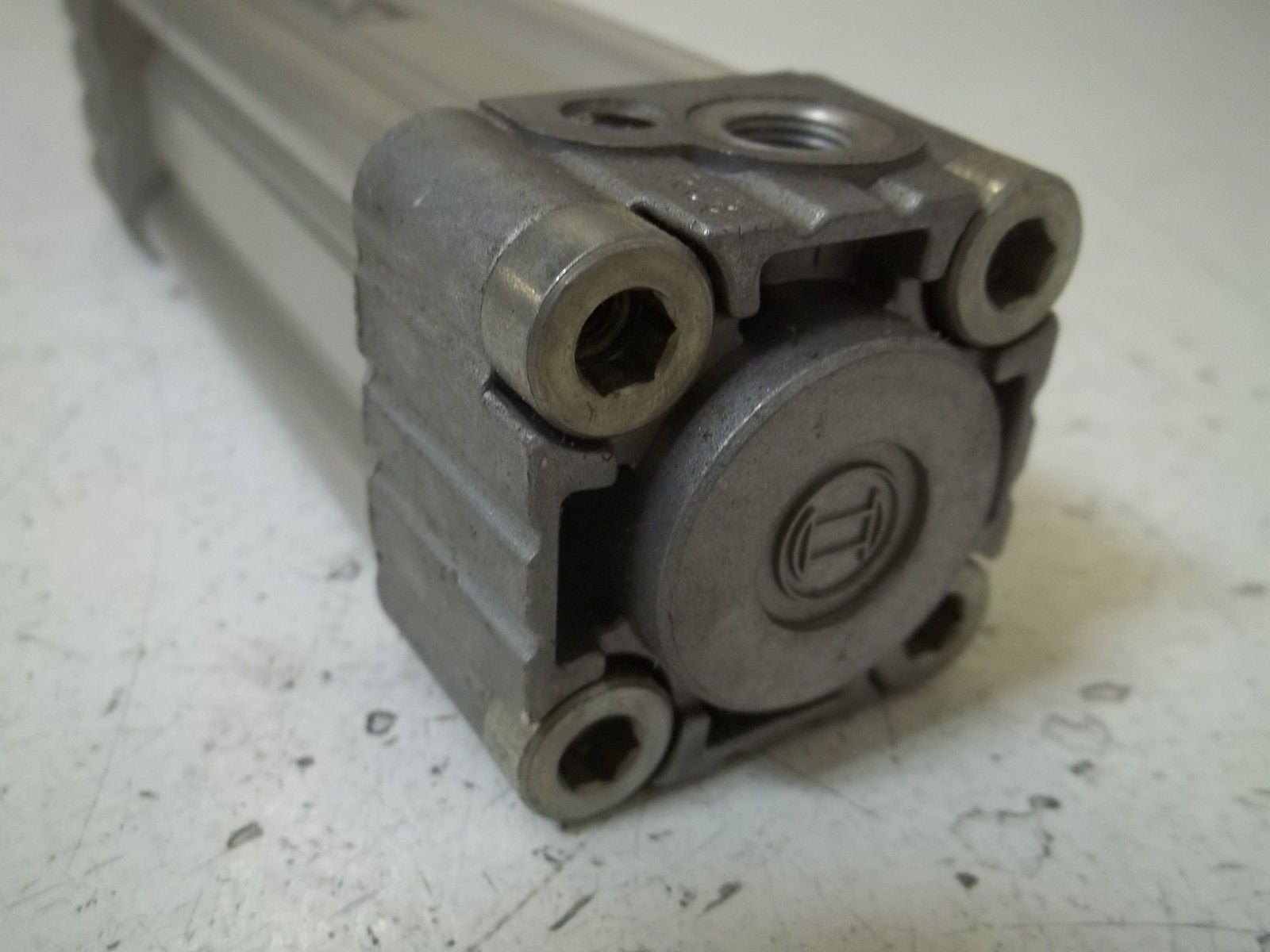BOSCH 0822350109 PNEUMATIC CYLINDER UNMP