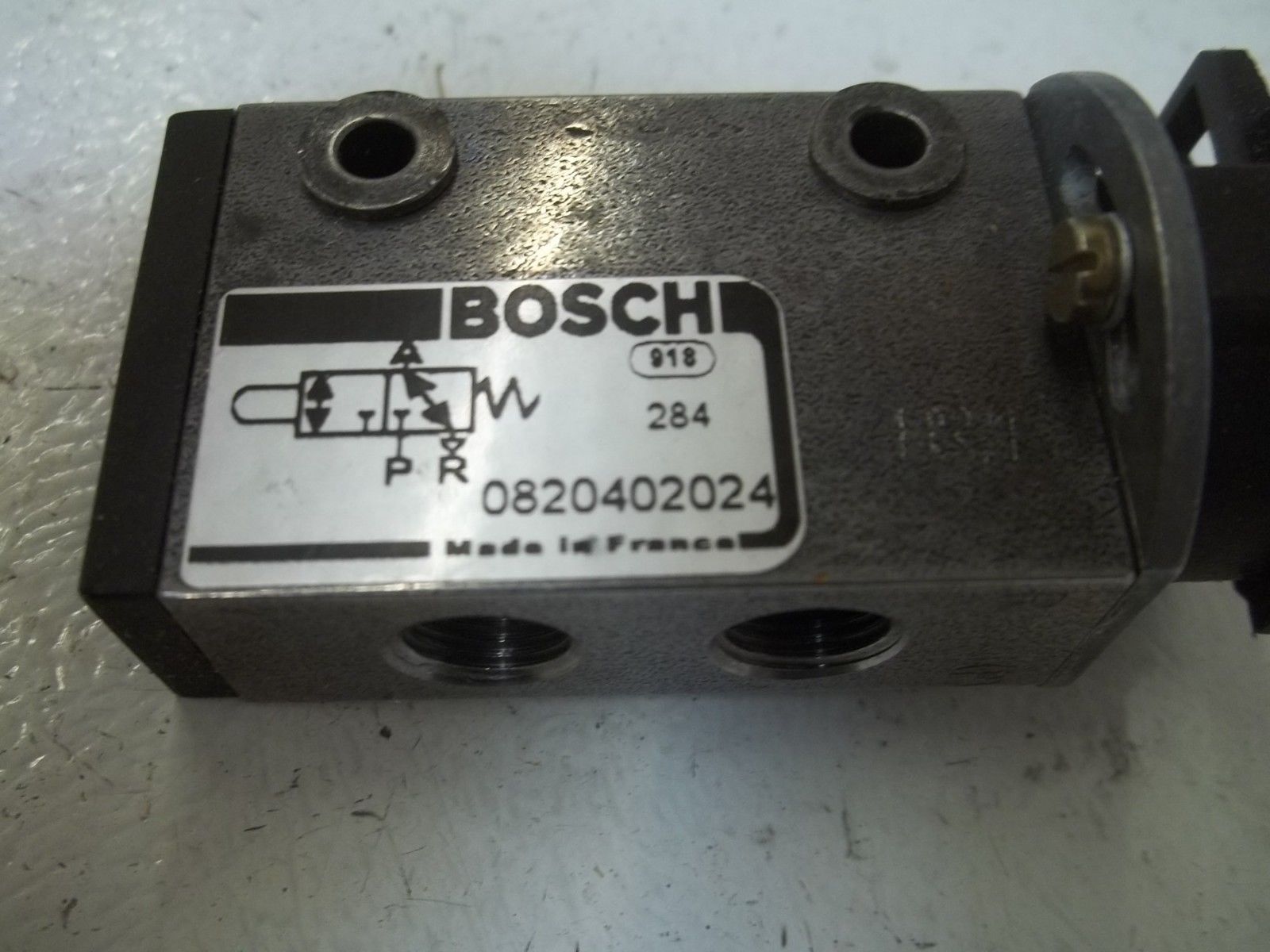 BOSH 0820402024 MANUALLY OPERATED STAND ALONE VALVE UNMP