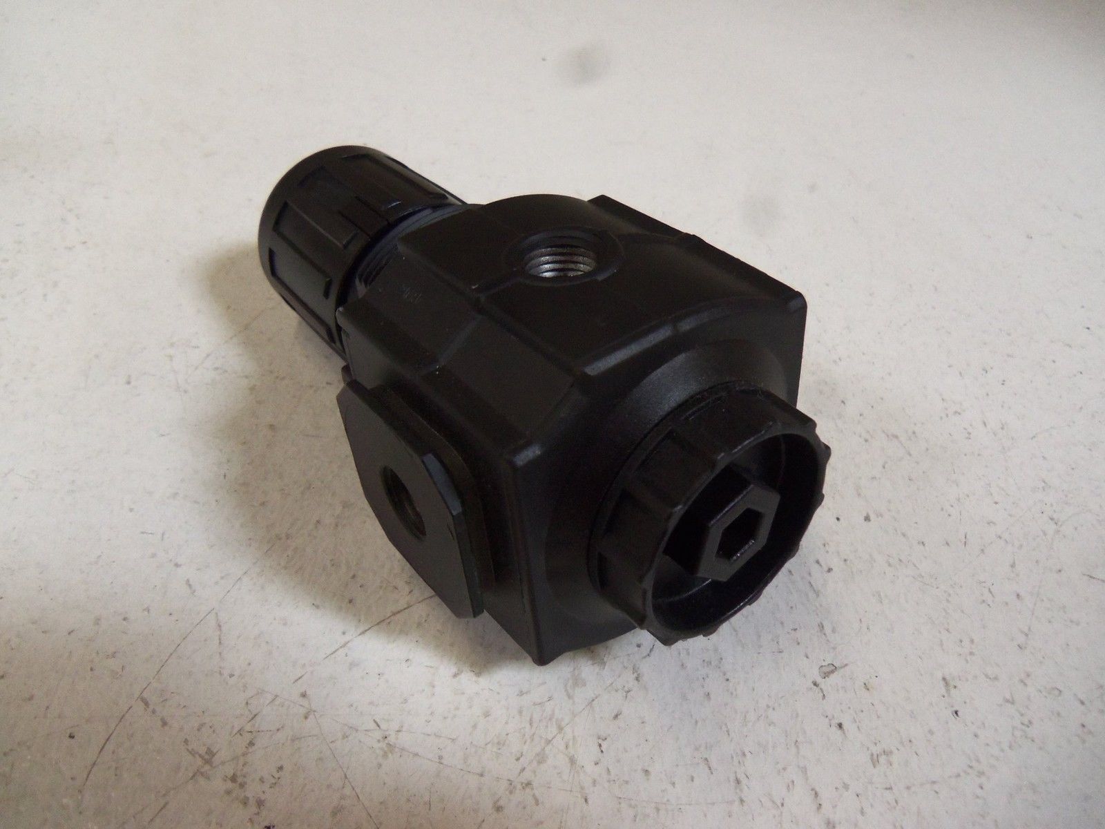 BOSTON GEAR AIR REGULATOR EN72220 NSNP