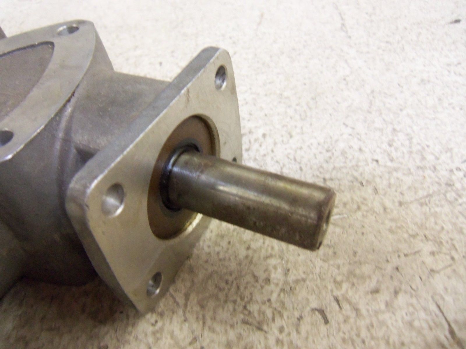 BOSTON GEAR RA1022 GEAR SPEED REDUCER UNMP