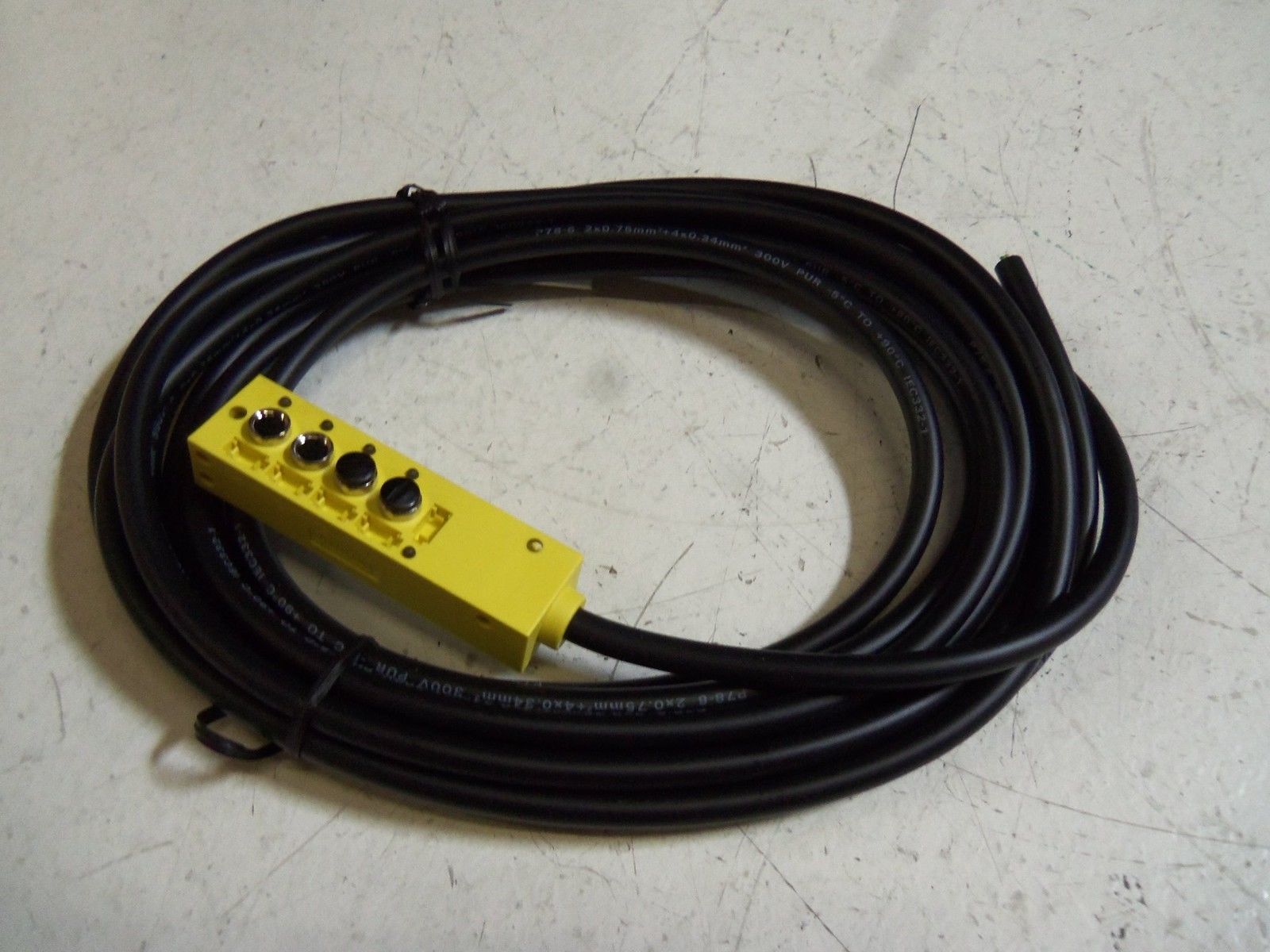 BRAD HARRISON BEY401P-FBP-05 SPLITTER BOX UNMP