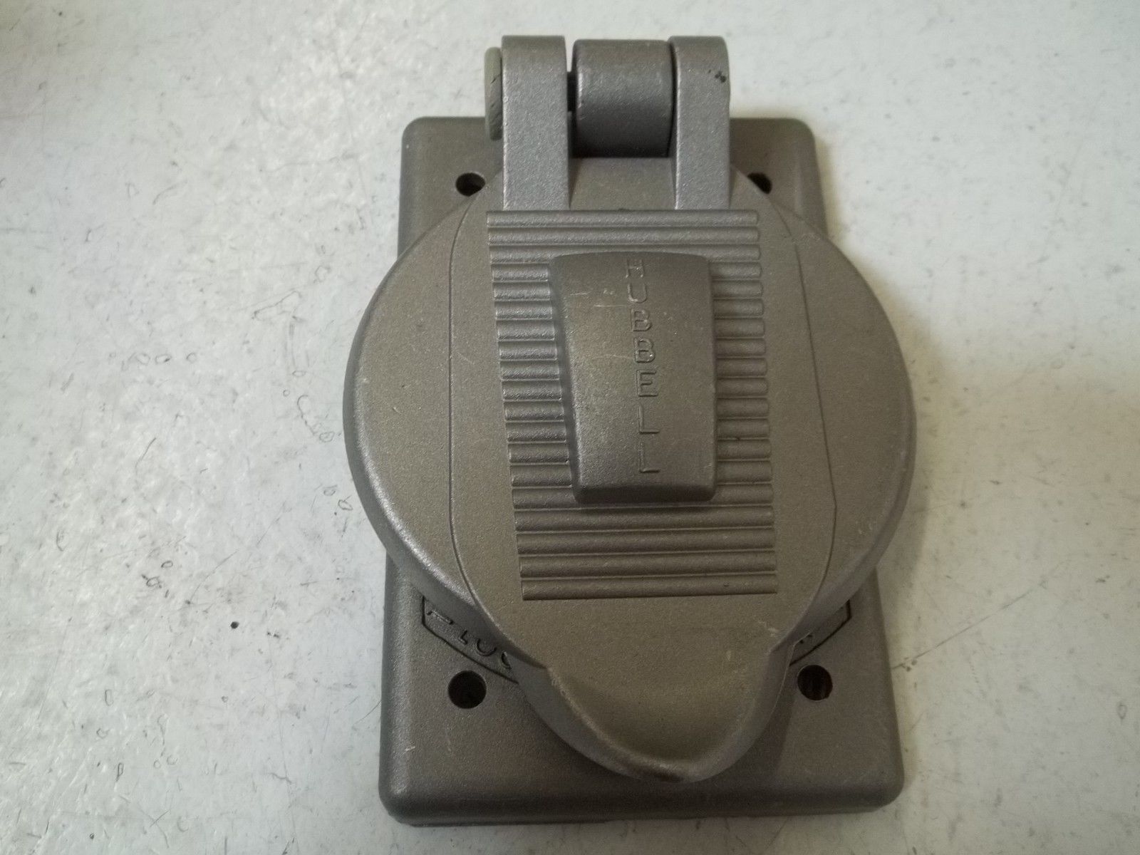 BRYANT 23007 CAST ALUMINUM WITH LIFT COVER NSMP