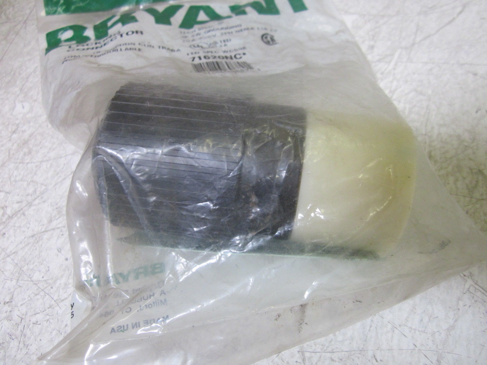 BRYANT 71620NC LOCKING CONNECTOR 20A 480V NSMP