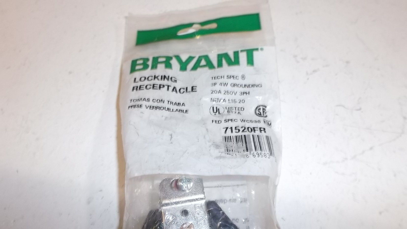BRYANT LOCKING RECEPTACLE  71520FR NSMP