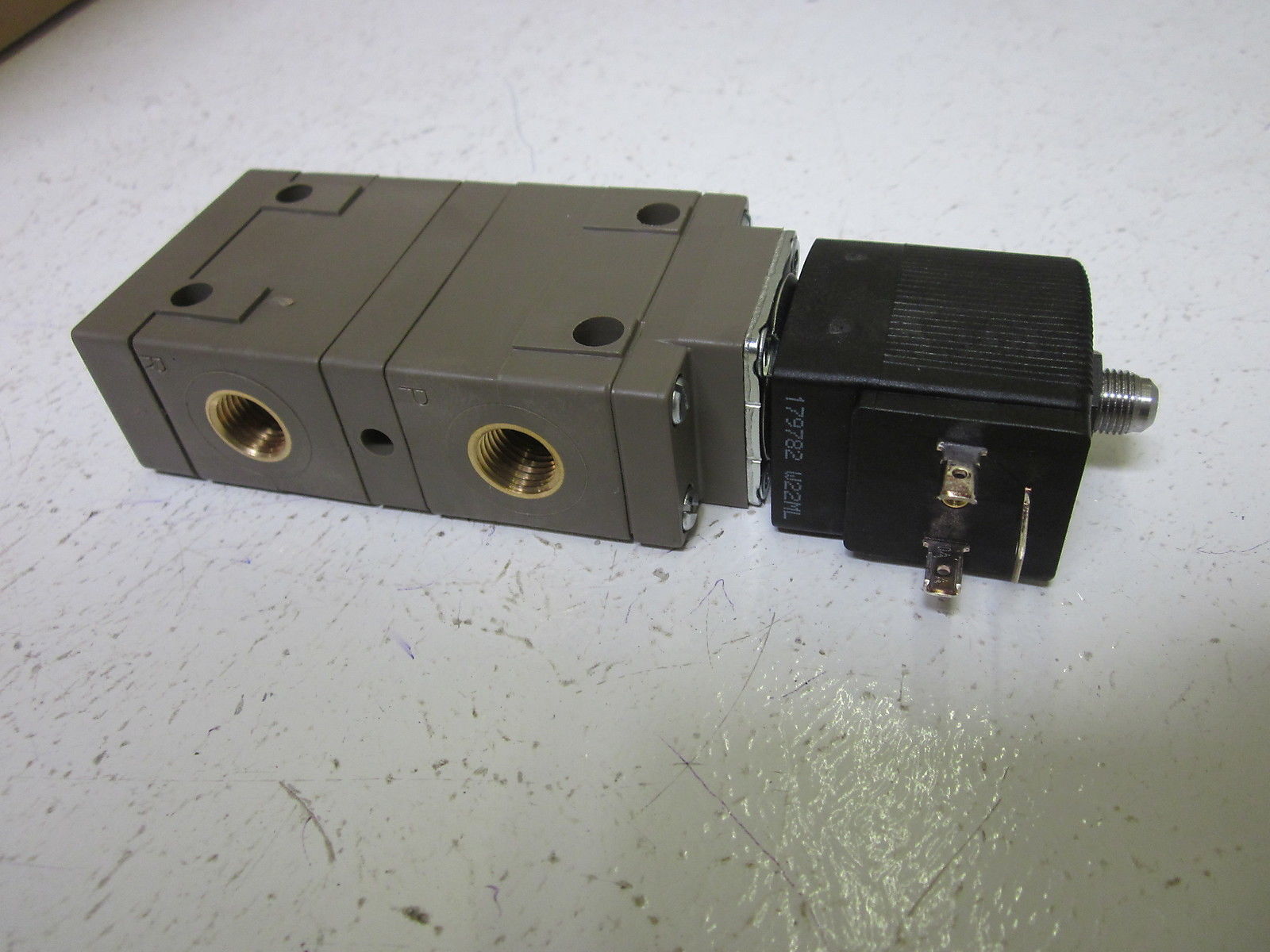 BURCKET US09425 120V 145PSI VALVE  NSNP