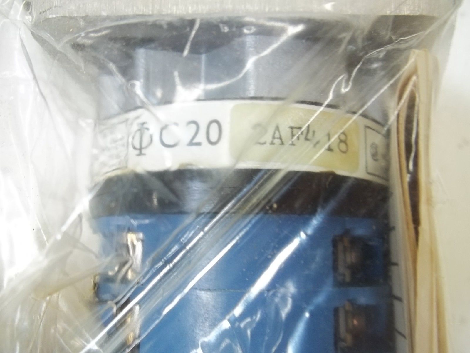 C202AF418 UNMP