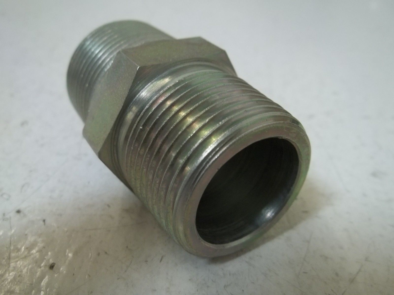 C3069X116 NIPPLE HEX STEEL PIPE 1" NSNP OUT OF A  BOX