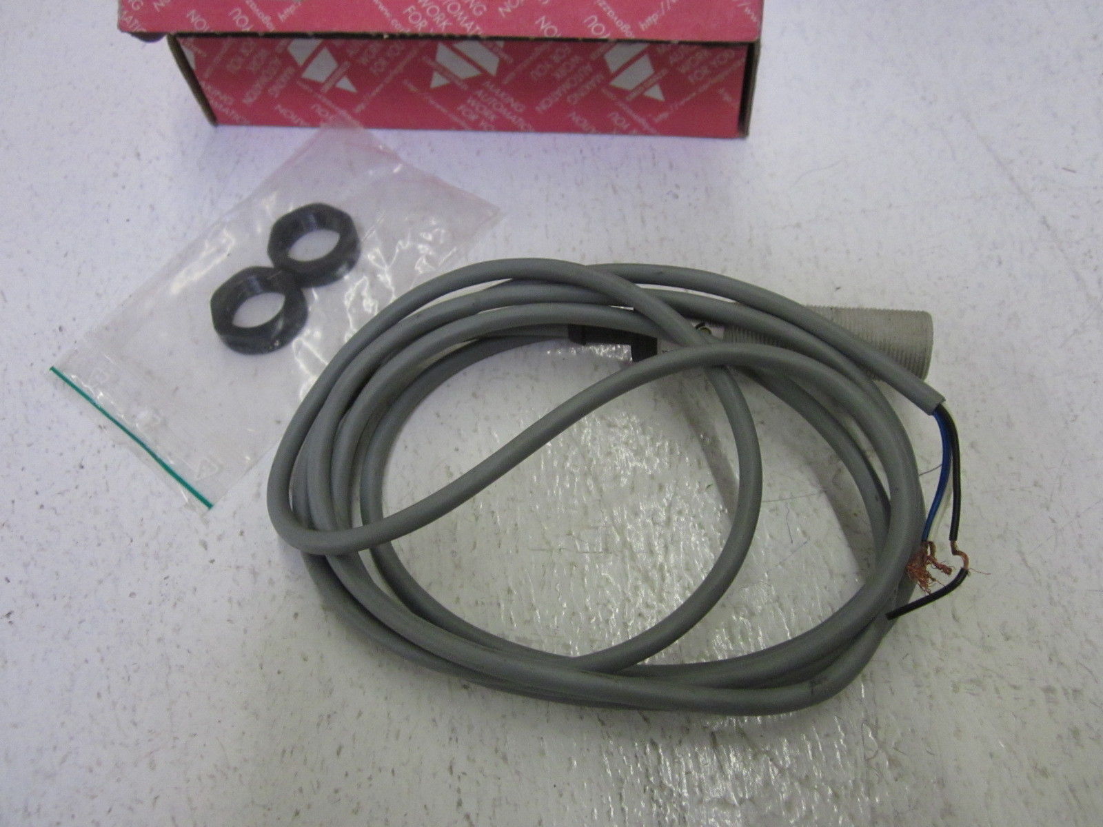 CARLO GAVAZZI CA18CL F08NA PROXIMITY SENSOR UNMP