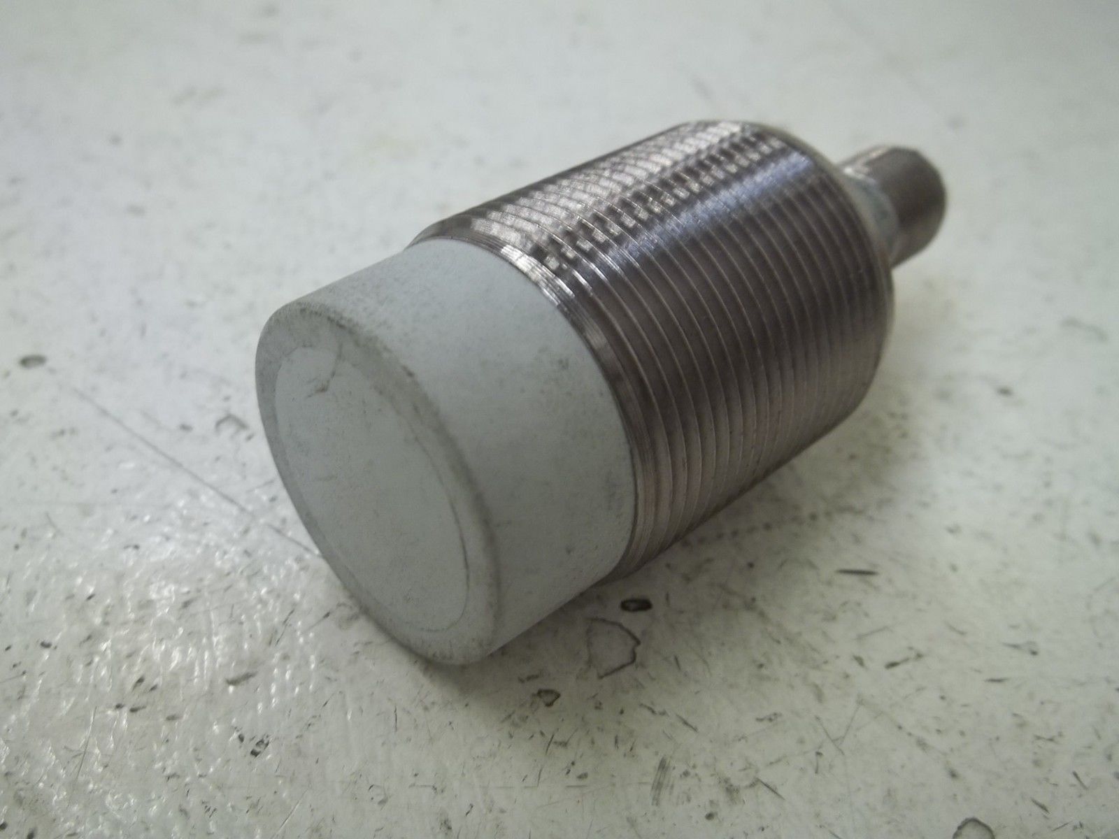 CARLO GAVAZZI IA30ASN22P0M1 INDUCTIVE PROXIMITY SENSOR UNMP