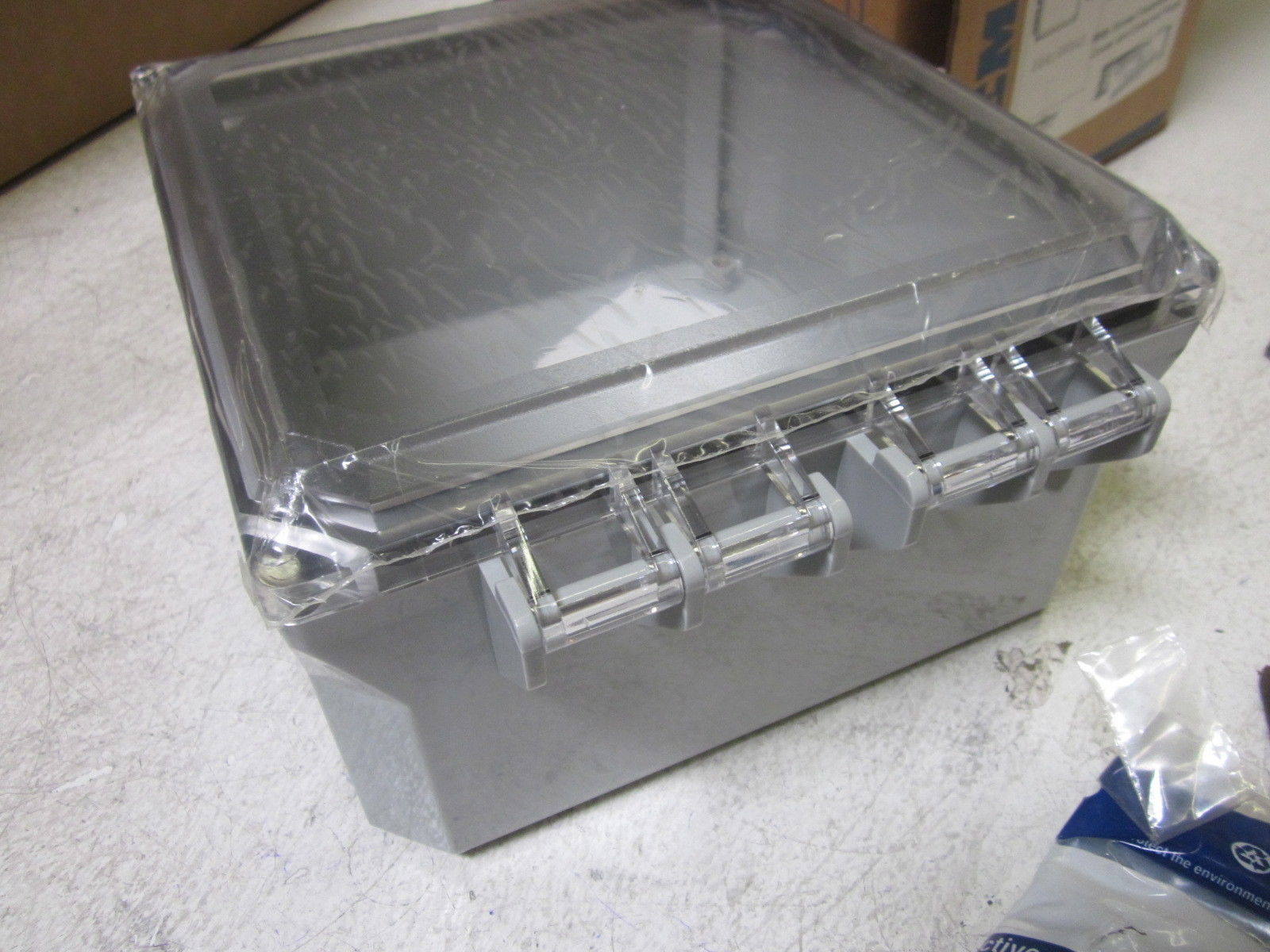 CARLON NC884 CIRCUIT SAFE ENCLOSURE *NEW IN BOX*