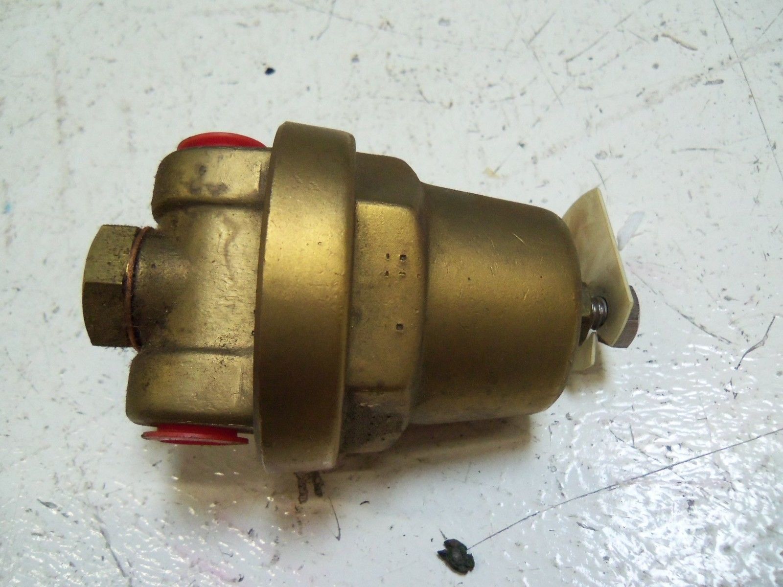 CASH A-32 PRESSURE REGULATOR UNMP