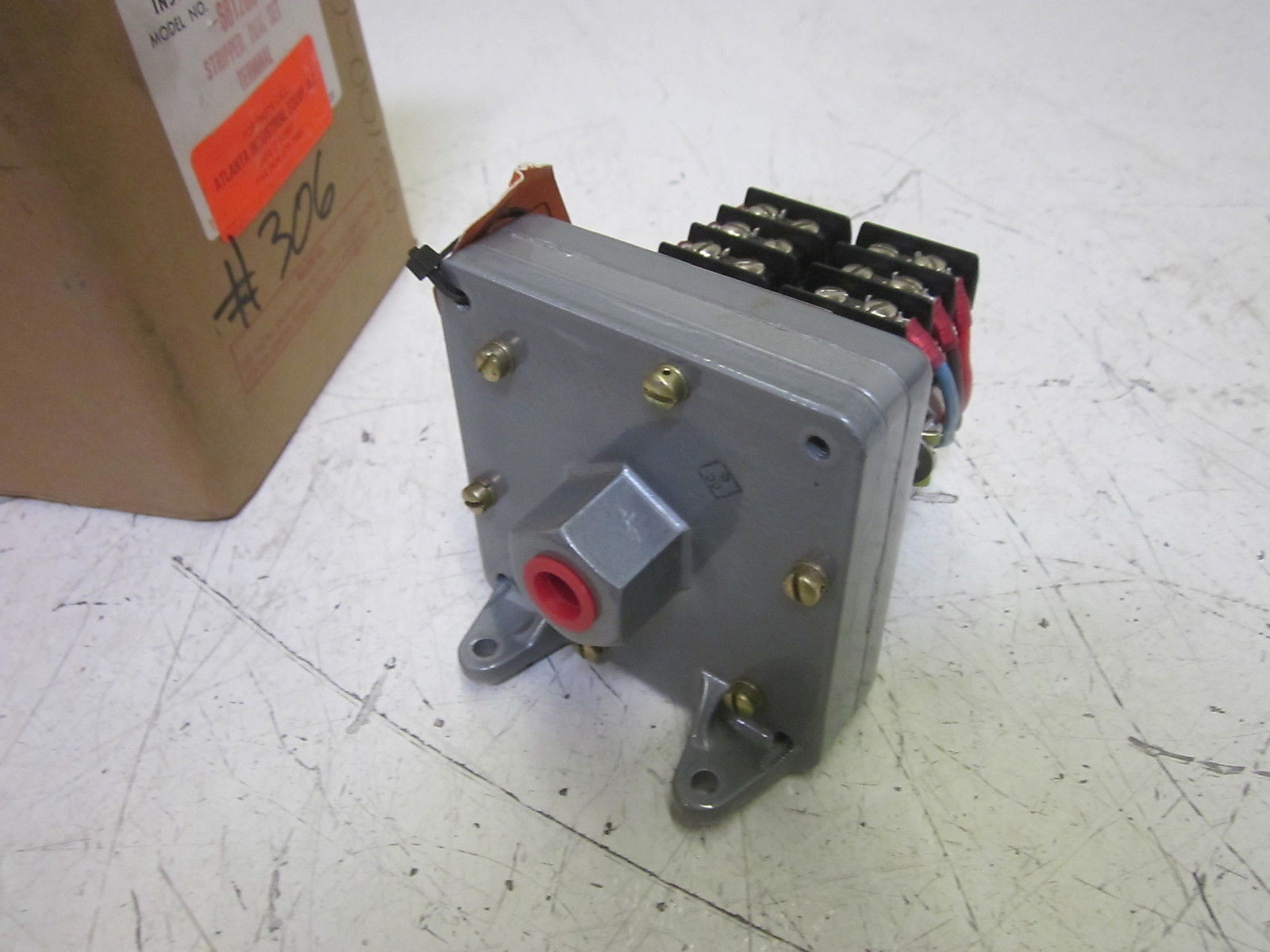 CCS 6812G3 DUAL-SNAP PRESSURE/TEMPERATURE-SWITCH NSMP