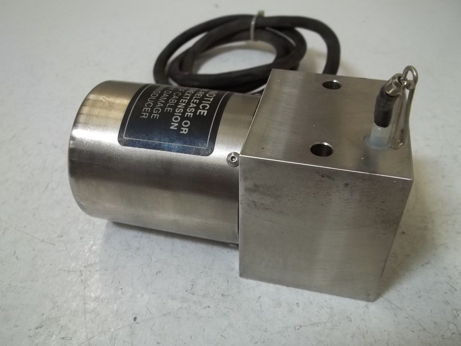 CELESCO PT801-0015-511-1110 POSITION TRANSDUCER UNMP