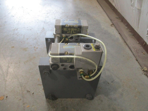 MILLER AV-63BXN-08.00-3.000-0250-N11-0 250PSI NSNP