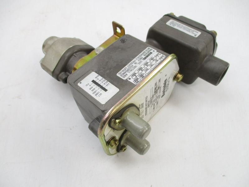 BARKSDALE TC9622-2 600VAC 125-1500PSI NSMP