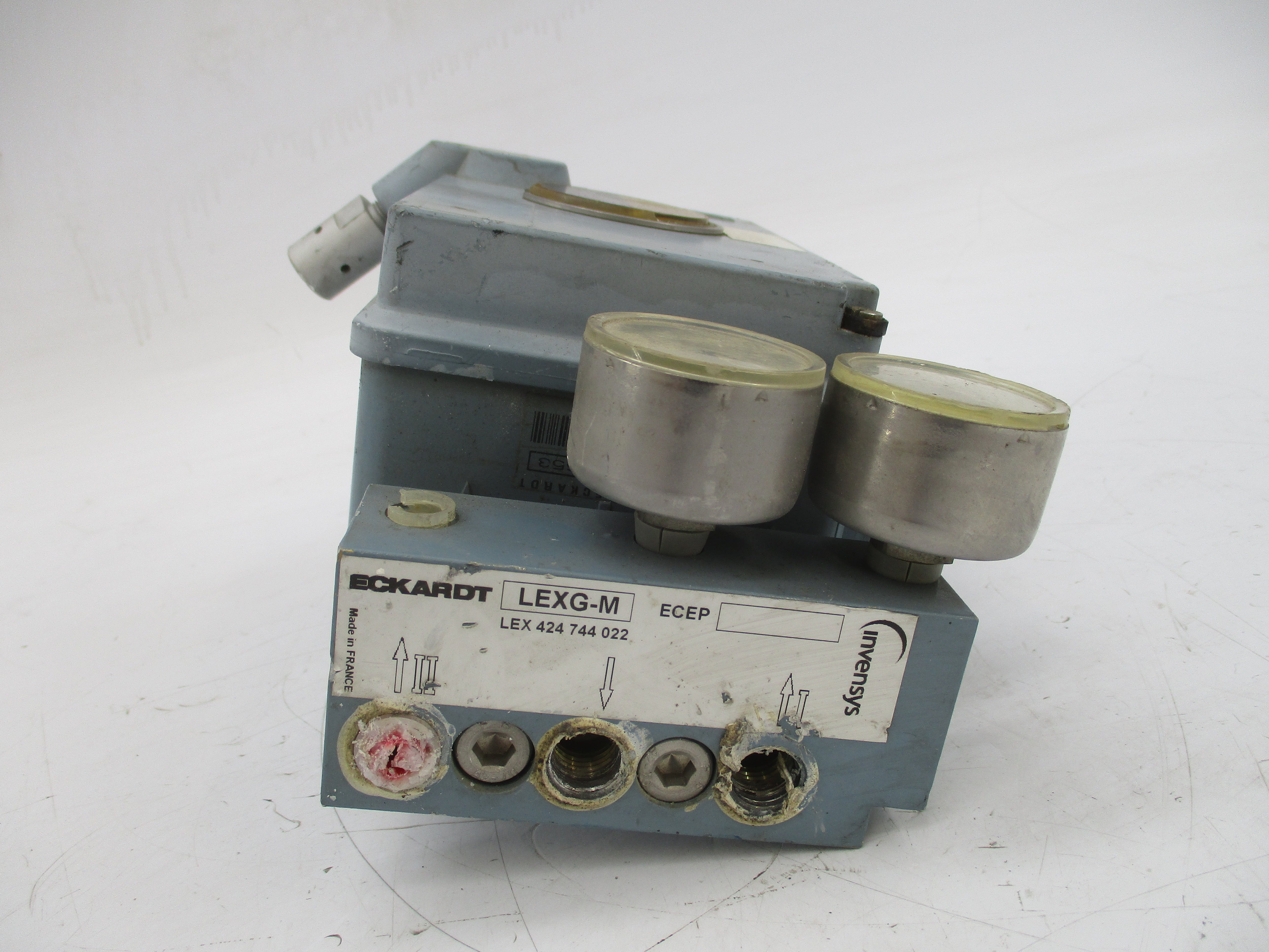 FOXBORO SRD991-BFMS6FAA 30V 90PSI UNMP