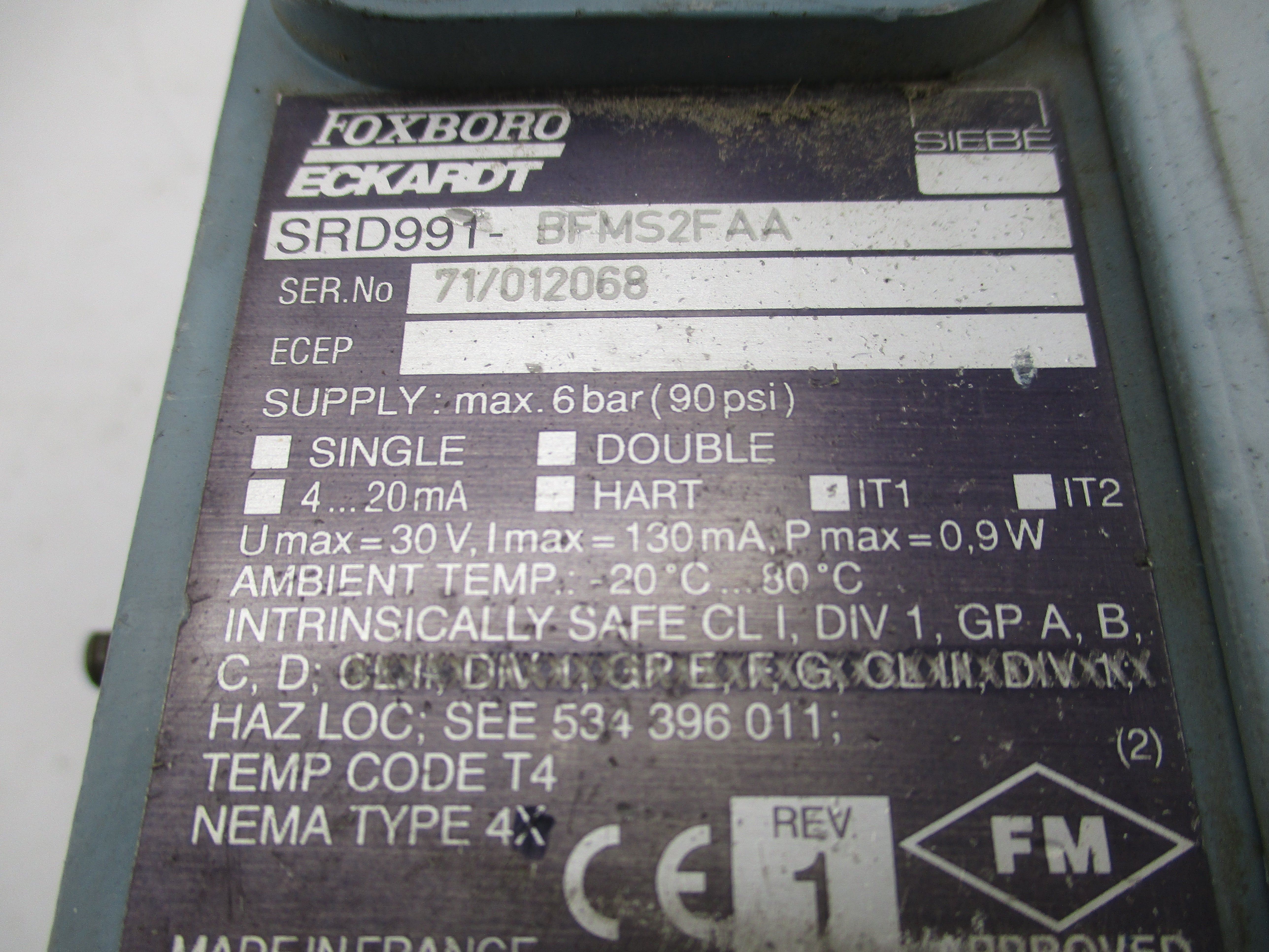 FOXBORO SRD991-BFMS2FAA 30V 90PSI UNMP