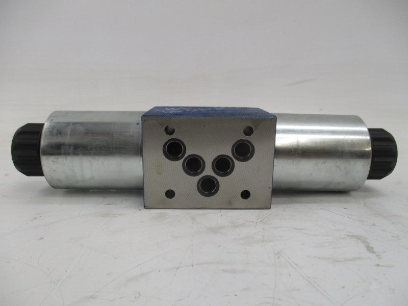 REXROTH 4WE10J33/CG24N9K4/V R900593677 24VDC 1.45A NSNP