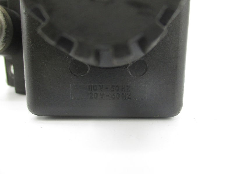 PARKER D3W1D56Y14 110/120V .72-.75A 3000PSI UNMP