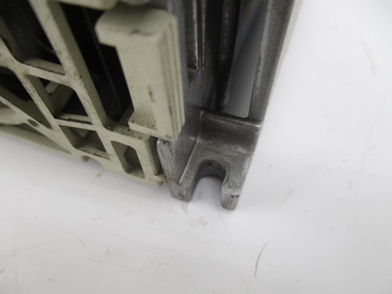 MITSUBISHI FR-E520-2.2KKNTF 200-240V 16A (NO COVER) UNMP