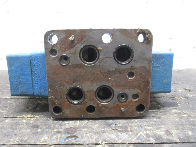 VICKERS PA5DG5S4LW-106C-3-WB-8 115V .61A UNMP