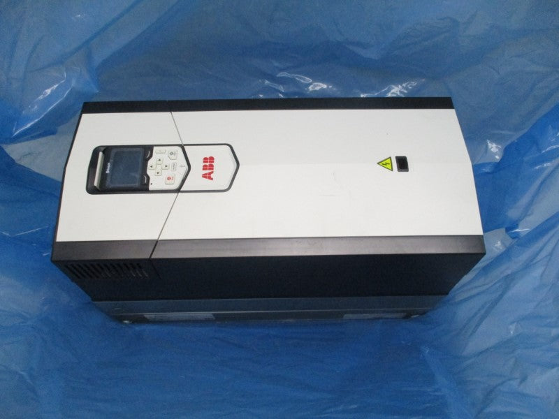 ABB ACS880-01-156A-5+D150 380/500V 156A NSMP