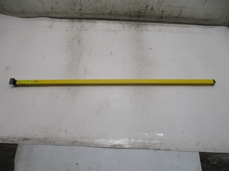 BANNER ENGINEERING SLSE30-1500Q8 24VDC 0.100A UNMP