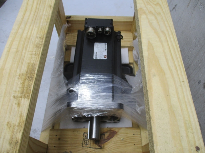 ALLEN BRADLEY MPL-B660F-MJ24AA SER. A 460V 38.5A REMAN