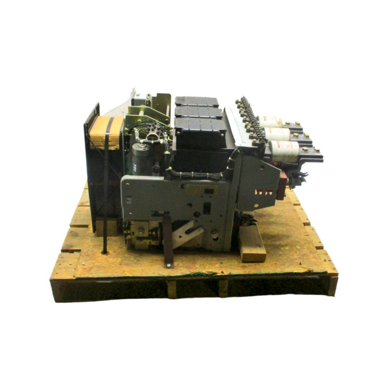 GENERAL ELECTRIC AKRU-10D-30 LSI TRIP UNIT A208LSIG 600VAC 800A NSNP