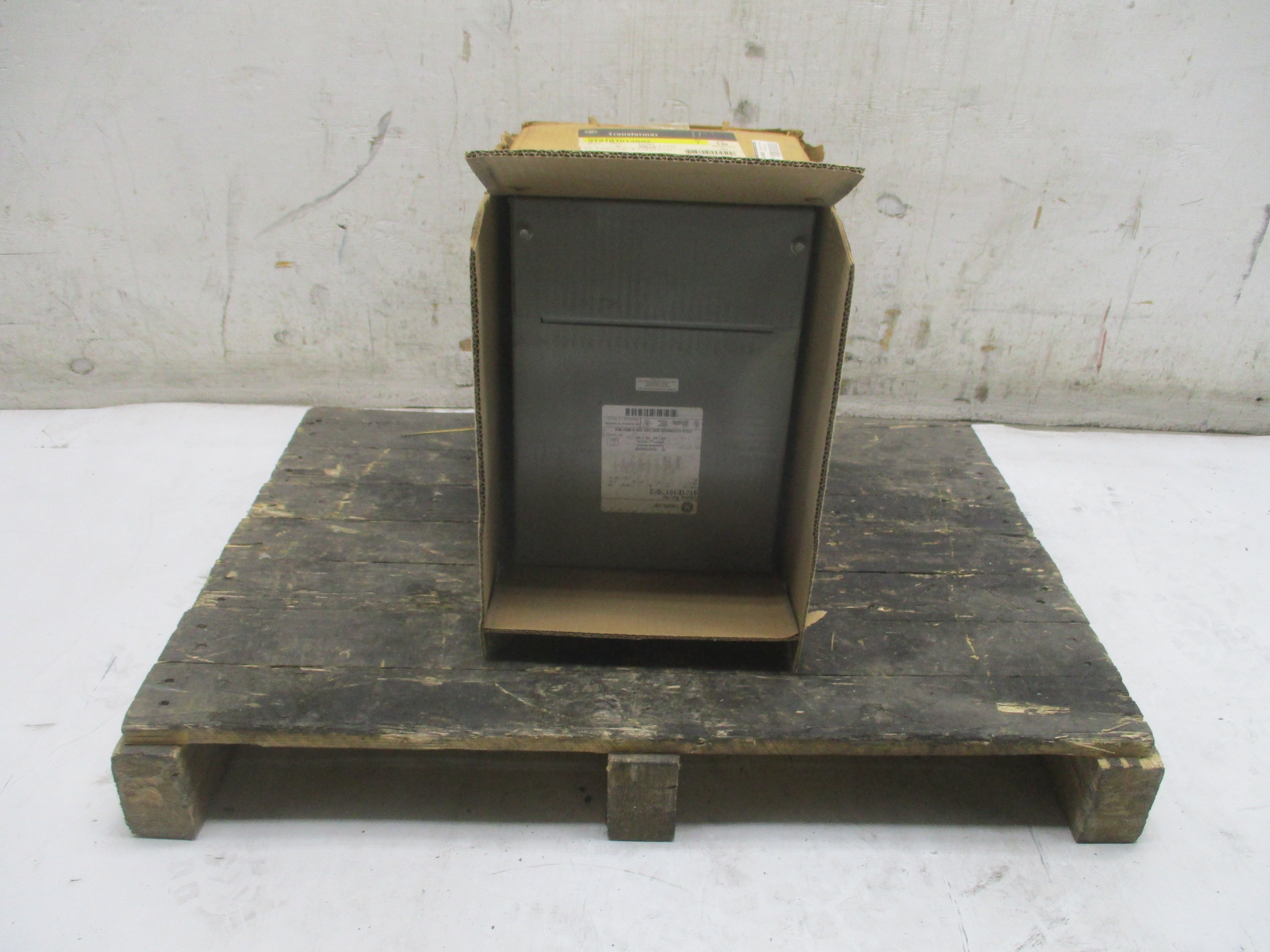 GENERAL ELECTRIC 9T21B1013G02 480V NSMP