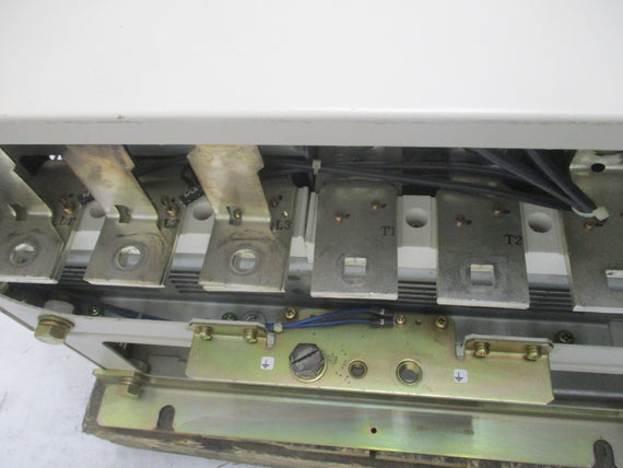 YASKAWA CIMR-P7U4132 380-480V 286A UNMP
