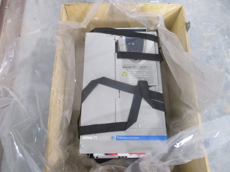 TELEMECANIQUE ATV71HD22N4 380-480V 50A NSMP